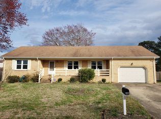 704 Rolo Ln, Virginia Beach, VA 23464