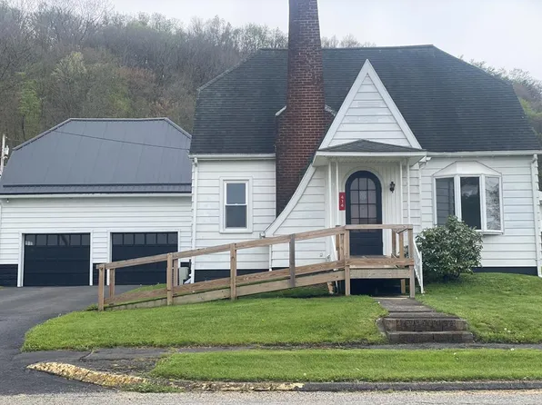 414 South St, New Bethlehem, PA 16242
