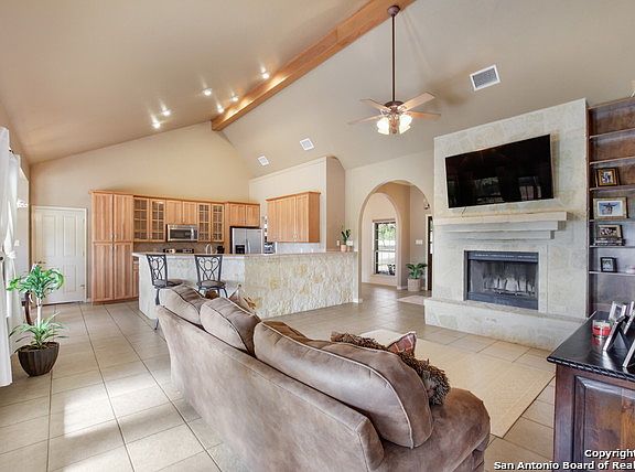 4th image of 707 Cypress Bend Dr