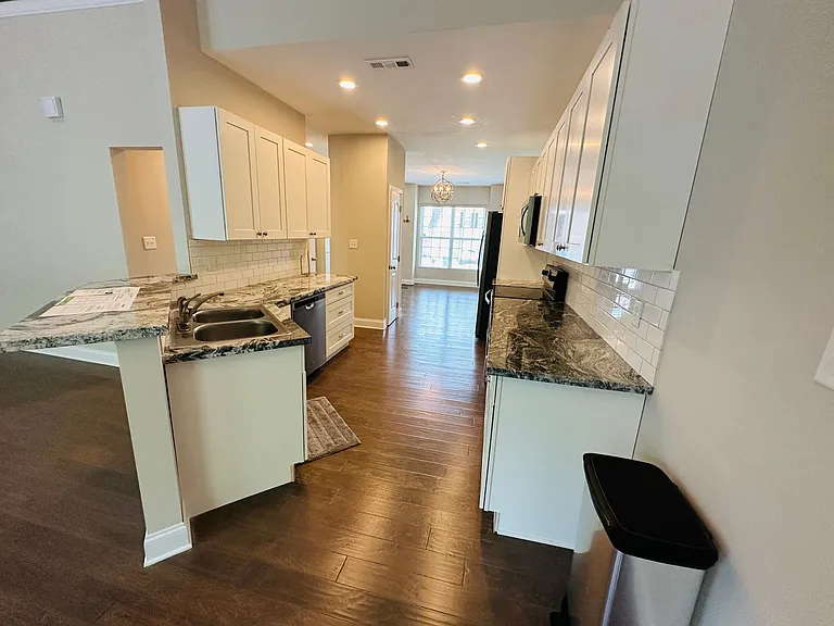 4922 Briar Rock Ln — Photo 17