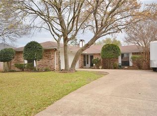 405 Bradshaw St, Cedar Hill, TX 75104