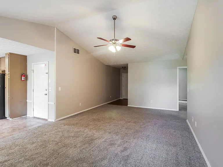 95 Branchwood Dr — Photo 4