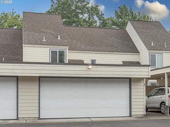 251 NE Village Squire Ave Unit 5, Gresham, OR 97030