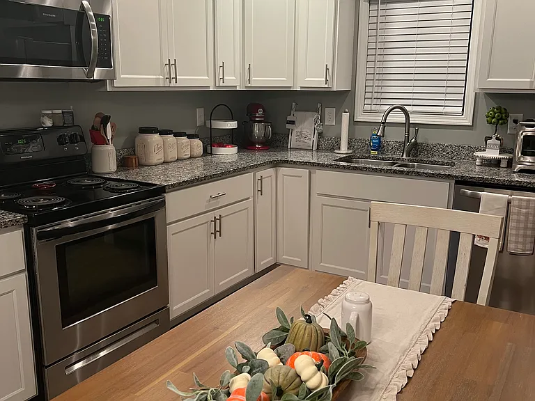 435 Hamlett Dr — Photo 22