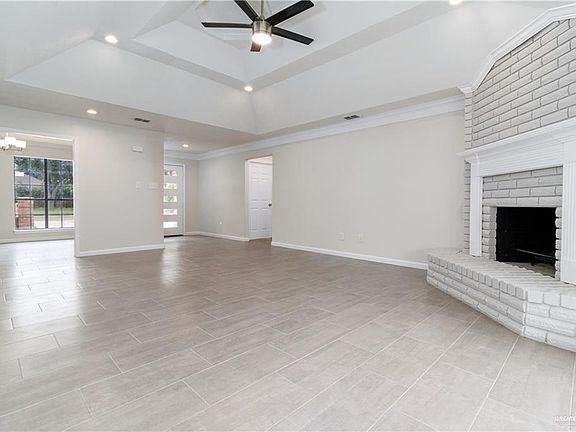5th image of 519 E Roosevelt St
