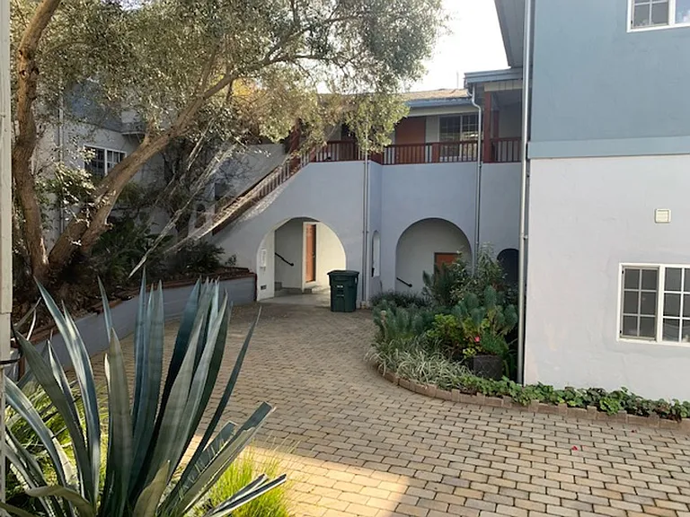 519 Napa St — Photo 2