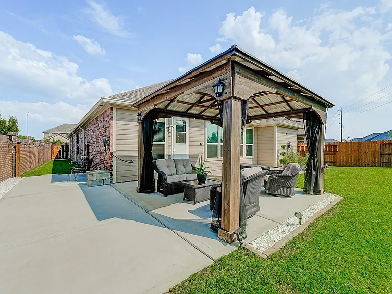 1502 Wheatley Hill Ln — Photo 23
