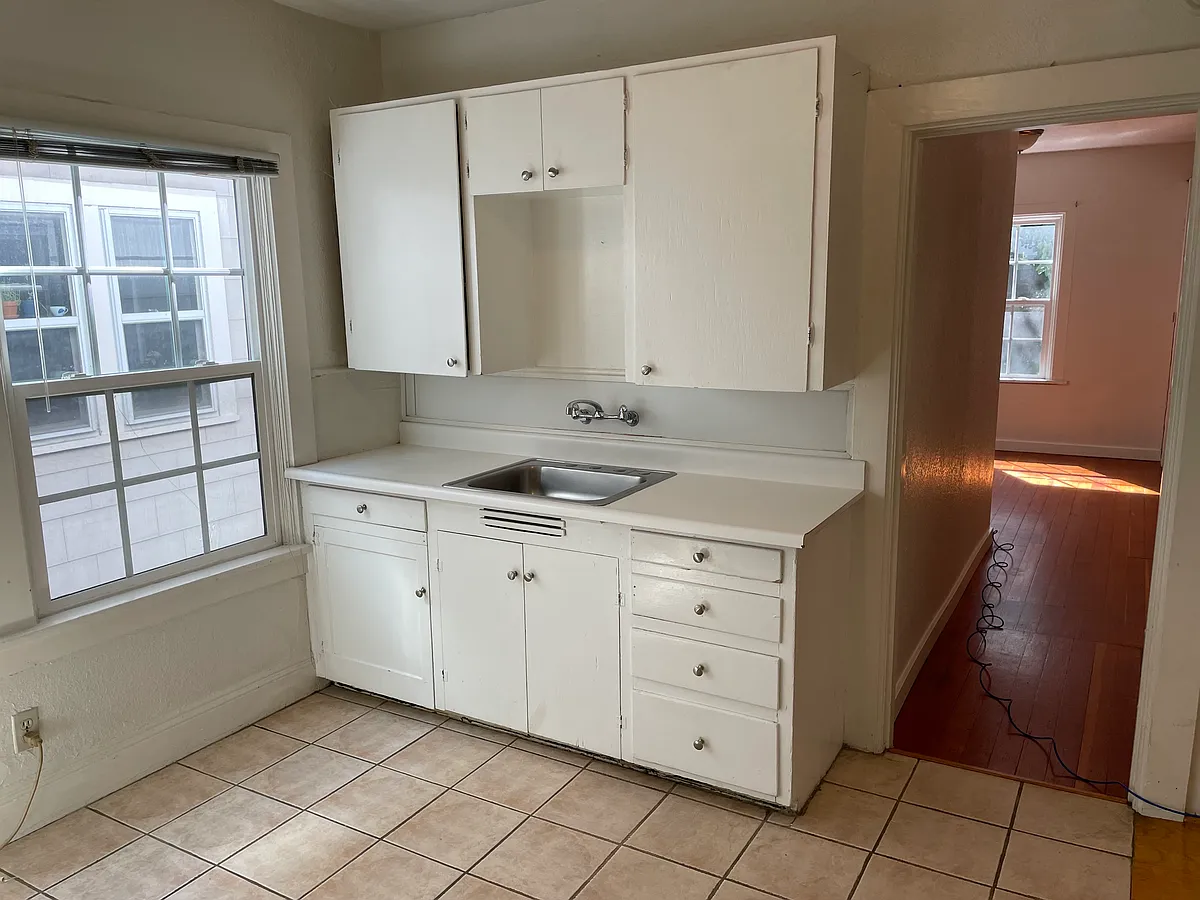 Building Photo - 1521 SE 21st Ave #3