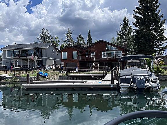 3rd image of 2135 Monterey Dr