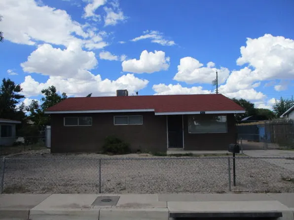 4617 Glendale Pl NW, Albuquerque, NM 87105