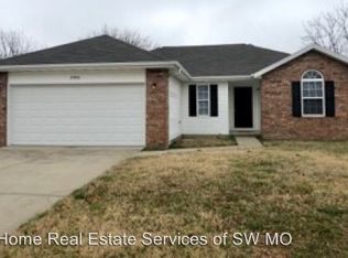 1056 S Missouri Ave, Springfield, MO 65807