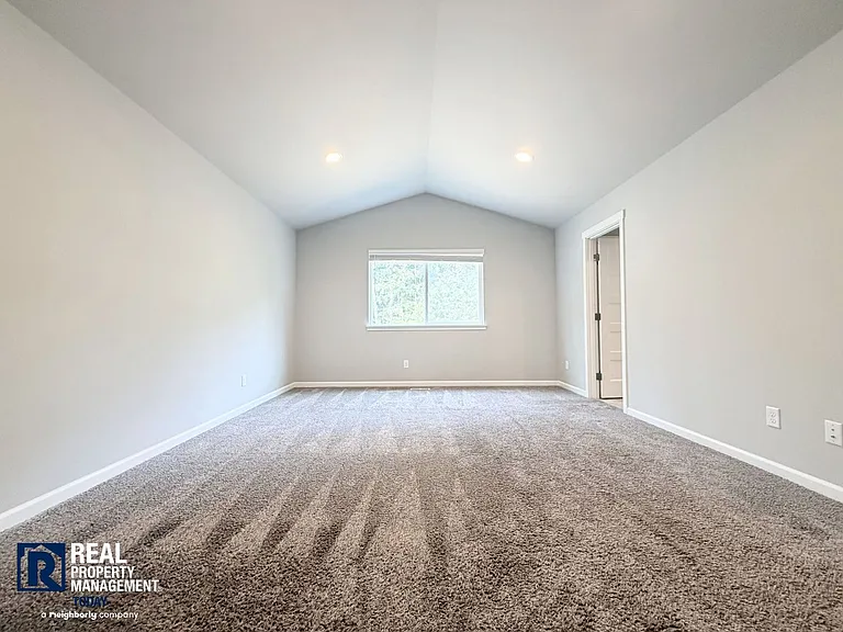 909 161st Street Ct E — Photo 19
