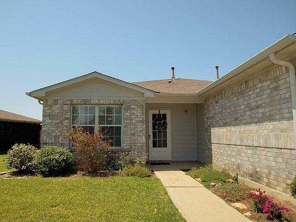 2nd image of 3819 Julianas Way