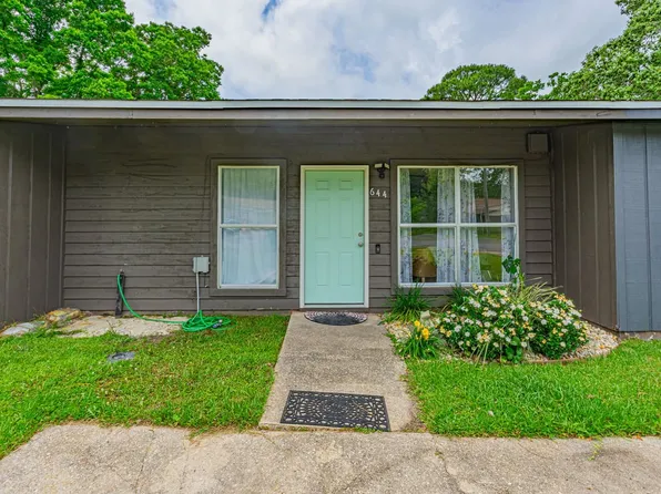 644 Carnathan Ct, Fort Walton Beach, FL 32547
