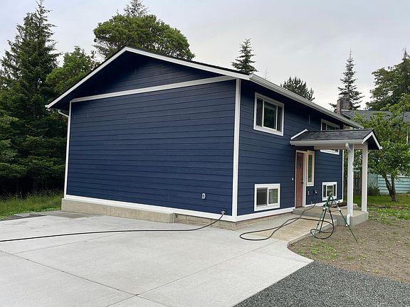 2nd image of 61 Whispering Firs