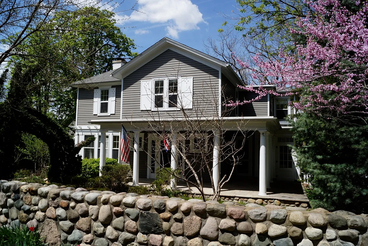 3001 Geddes Ave photo 1