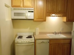 310 Lathrop Ave APT 310, Forest Park, IL 60130