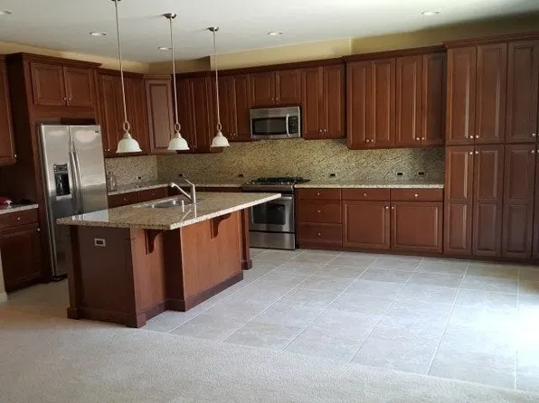 10614 Valverde Dr, Bakersfield, CA 93311