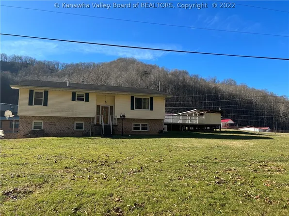22 Lora Ln, Foster, WV 25081