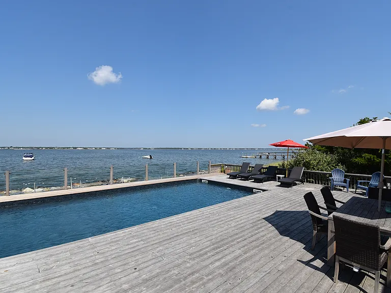 Dune Rd — Photo 24