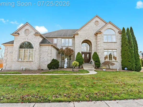 2955 Ivy Hill Dr, Commerce Township, MI 48382