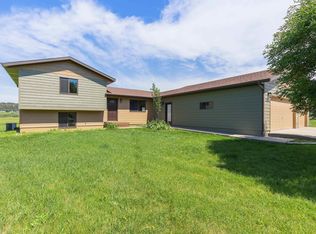 21044 Torrey Pines Ct, Sturgis, SD 57785