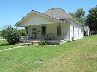 518 N Garfield Ave, Chanute, KS 66720
