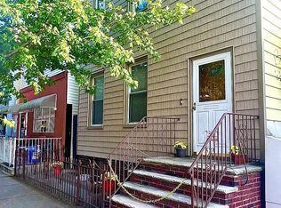 178 30th St, Brooklyn, NY 11232