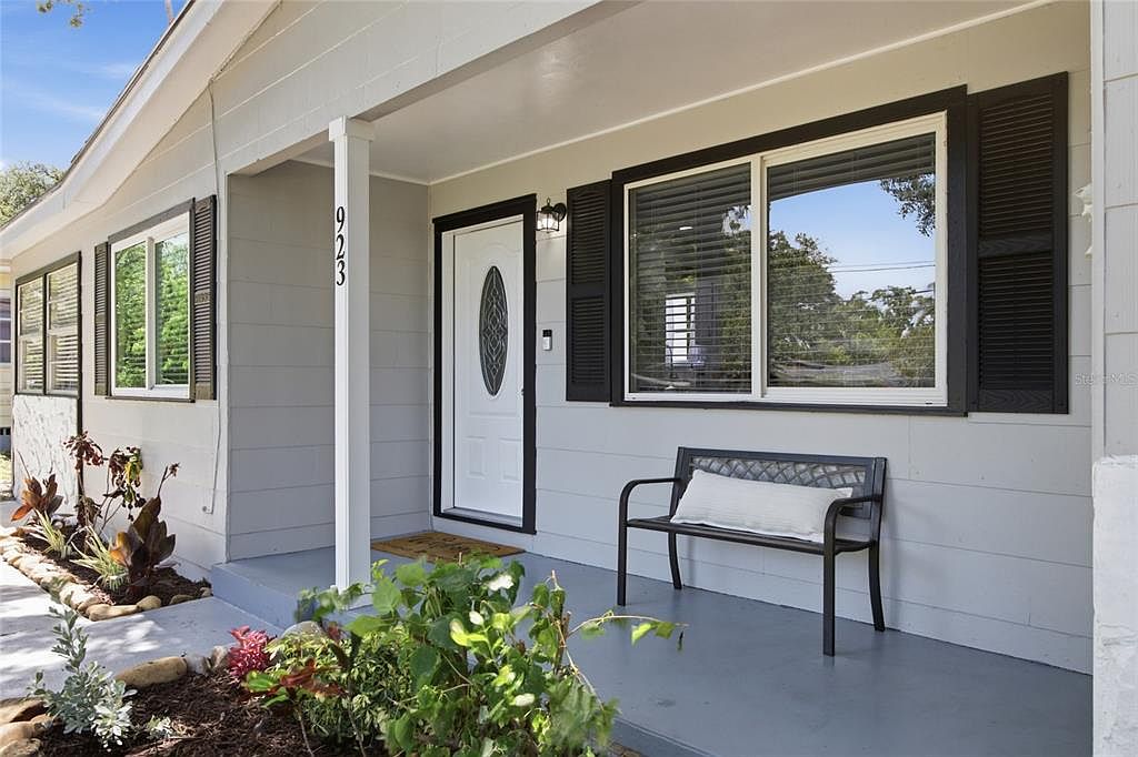 923 N Palm Dr SW, Largo — photo 2