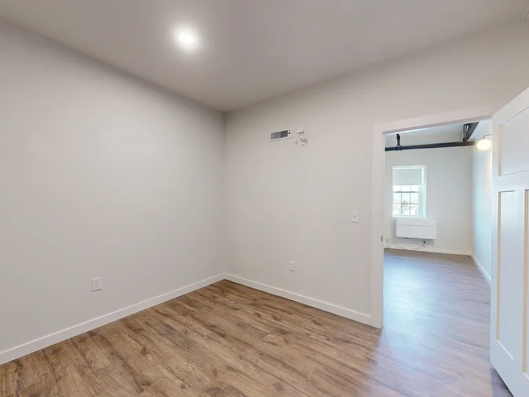 Fleetwood Lofts — Photo 105