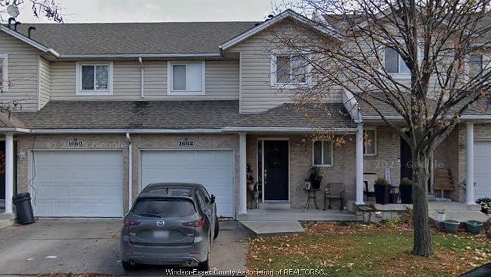 1st image of 1662 Fieldcrest Ln