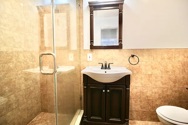 Rented by Hagstrom Management Inc | media 12