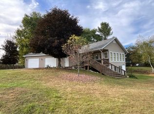 9990 Riverview Dr, Hersey, MI 49639