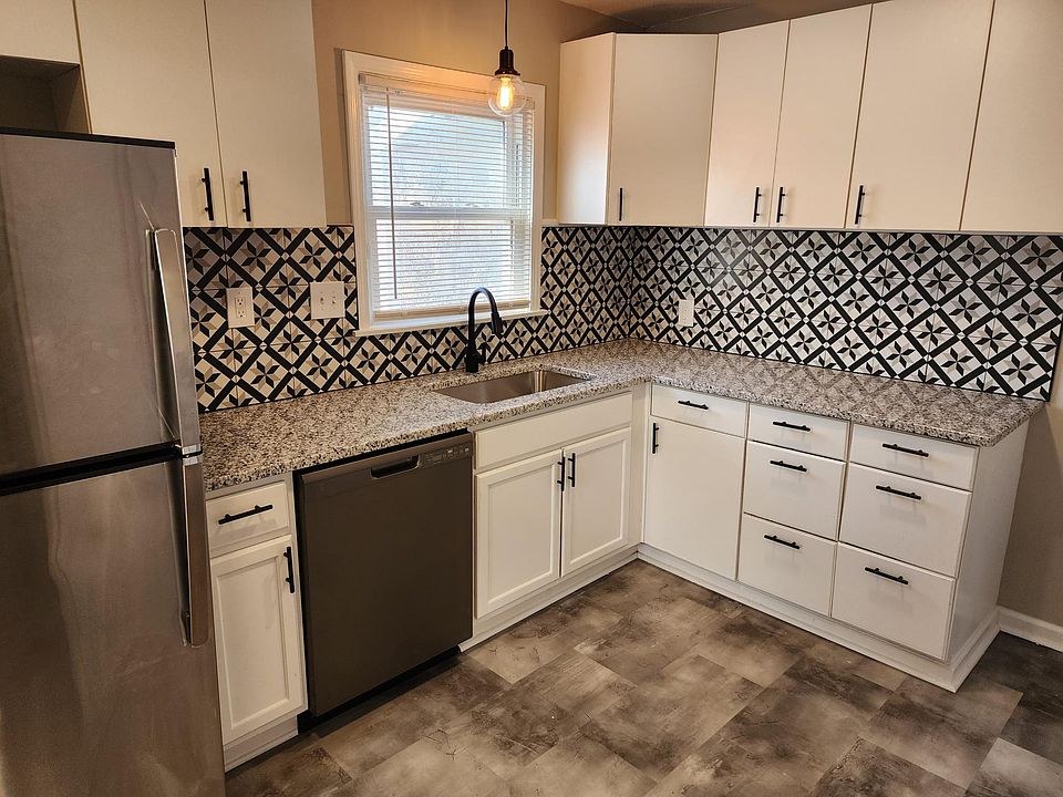 1st image of 7130 Lydia Ave