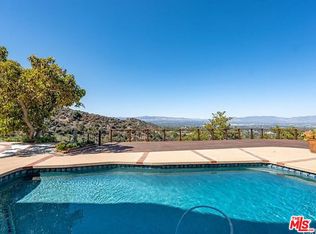 16957 Encino Hills Dr, Encino, CA 91436