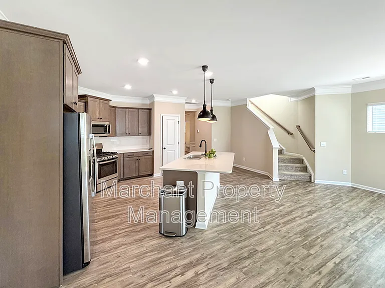 106 Muir Way — Photo 12