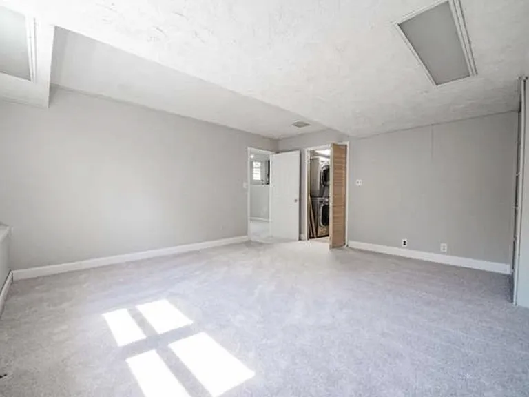 1980 Radcliffe Dr — Photo 13