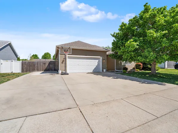 639 Rittgers Ln, Salina, KS 67401