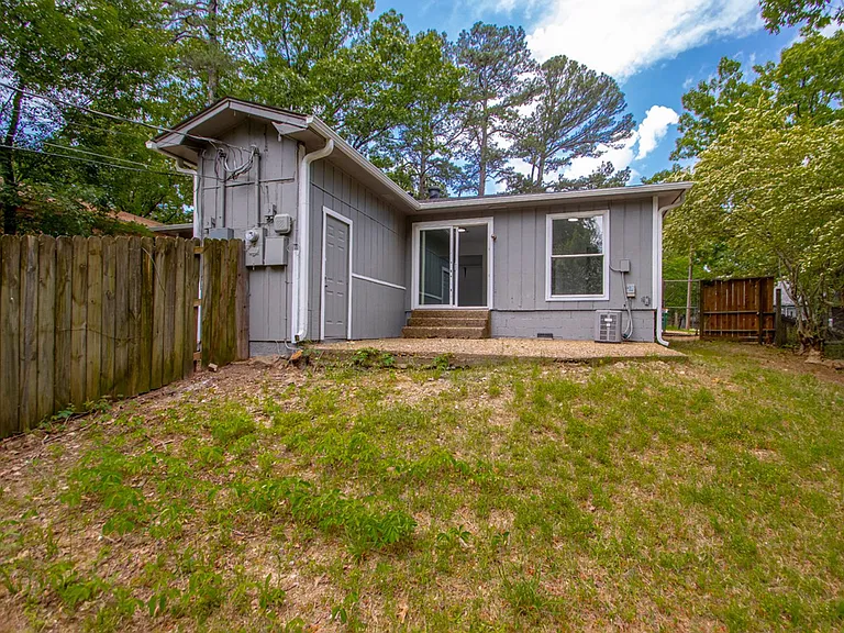 615 Mimi Ln — Photo 24