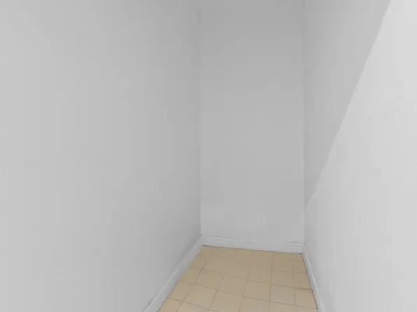 85 Broadway image 24 of 29