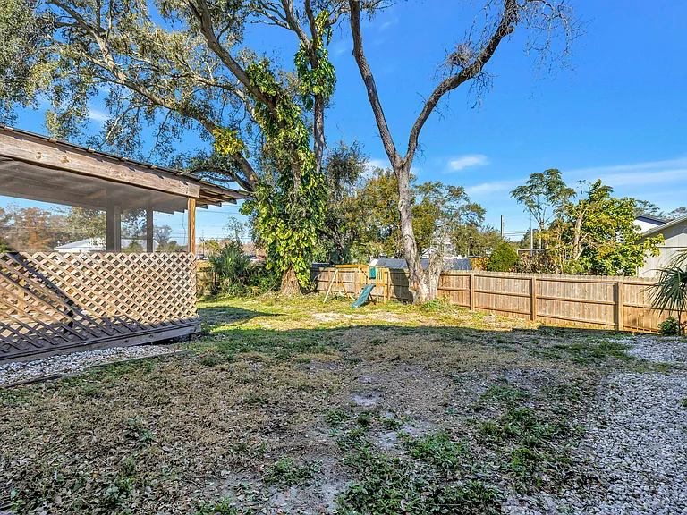 2789 Valencia Ln W — Photo 5