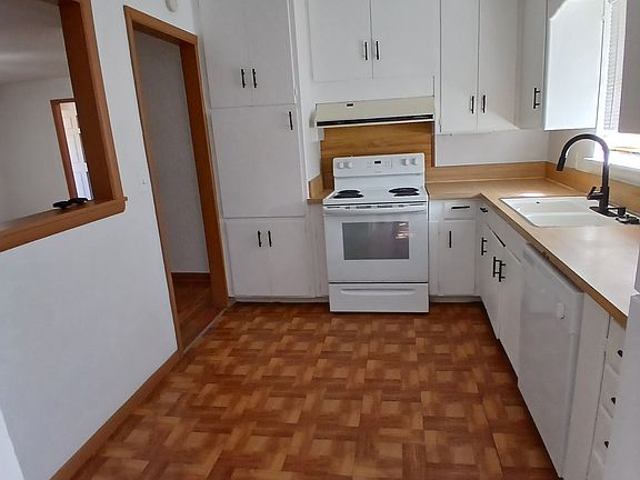 5th image of 702 Hardin Dr