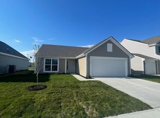 528 Yellowleaf Dr, Sheridan, IN 46069