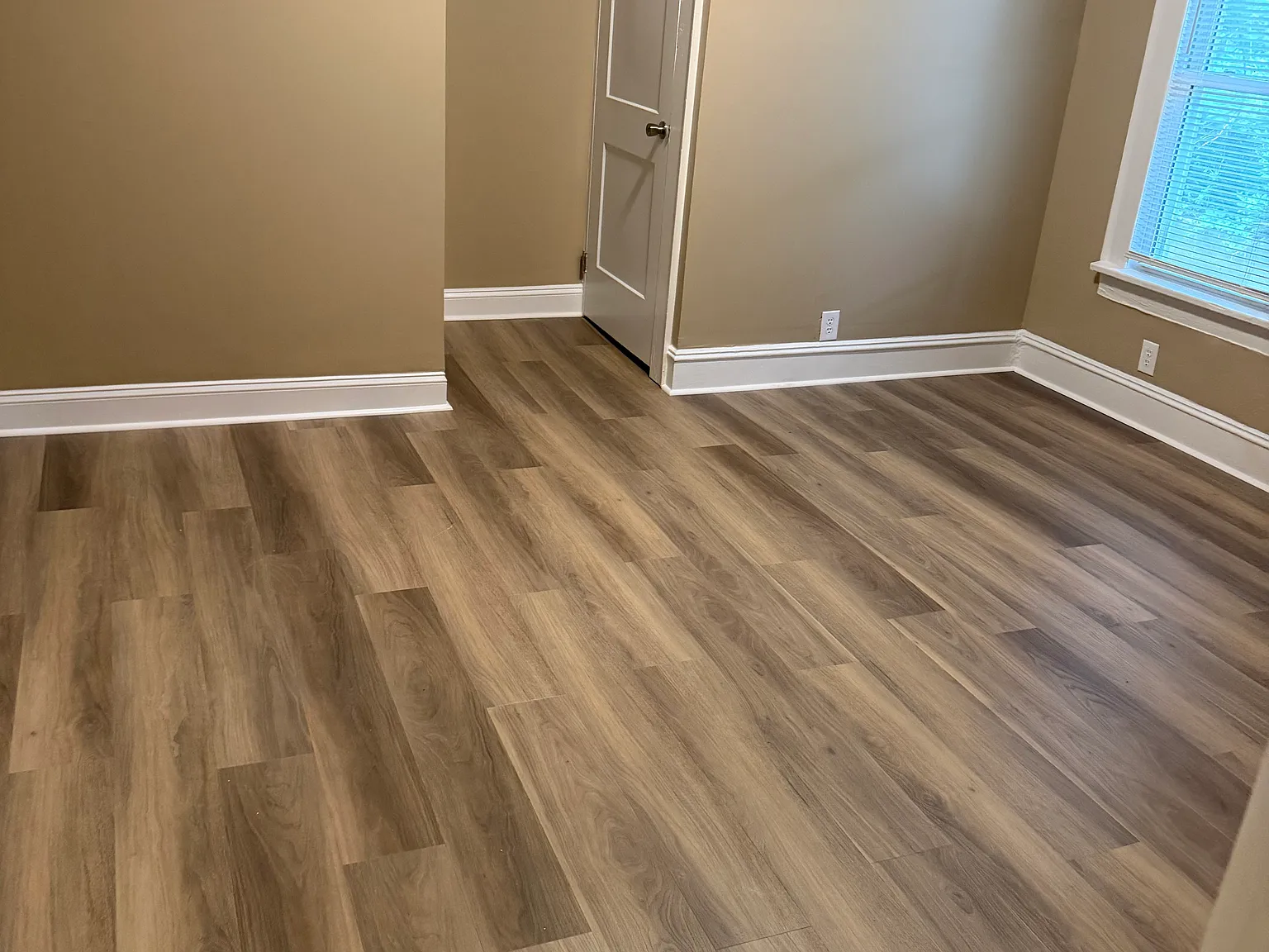 3 bed, 1083 sqft, $1,450 — Photo 4