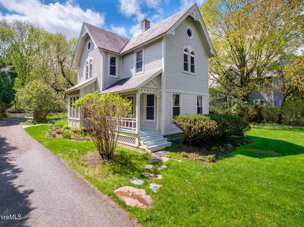 52 Cold Spring Rd, Williamstown, MA 01267