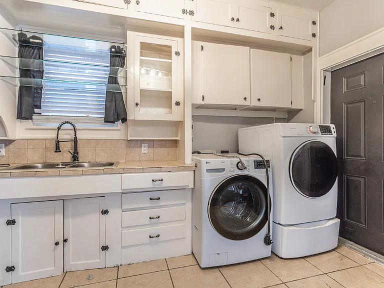 723 E Euclid Ave — Photo 17
