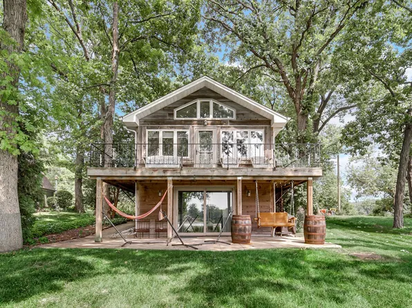 42034 N East Rd, Antioch, IL 60002