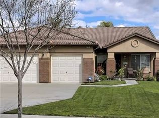 7067 Nebraska St, Fontana, CA 92336