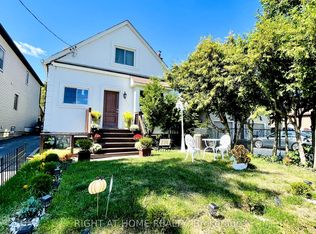 174 Aylesworth Ave, Toronto, ON M1N 2J6