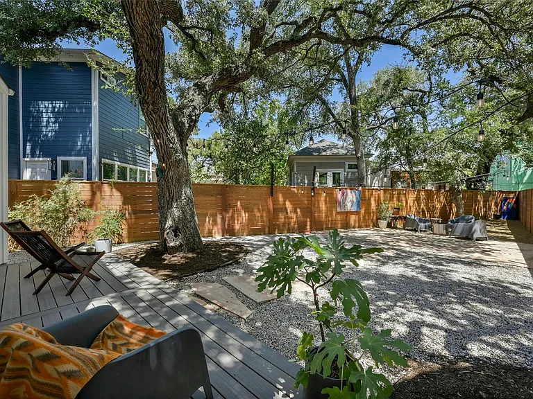 1187 Oak Grove Ave — Photo 23